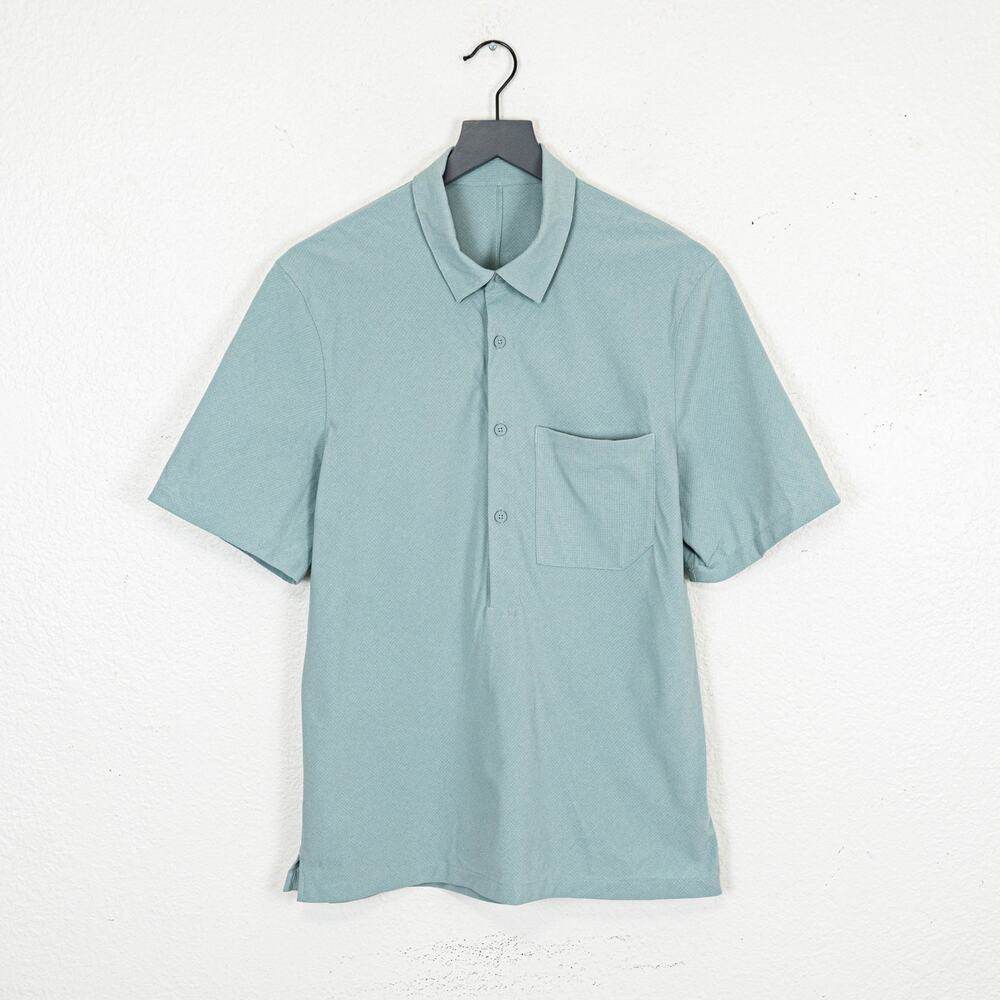 Lululemon Woven air Popover Shirt Short Sleeve Silver blue Medium